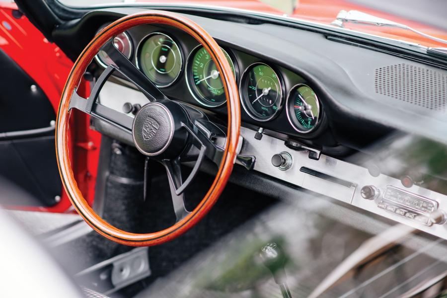 Панель приборов Porsche 911 2.0 Targa (901) 1966 года  (NA) (фото 16 из 35)